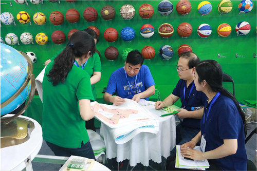 祝賀雨林參展4月教育“兩會”圓滿成功 祝賀雨林參展4月教育“兩會”圓滿成功